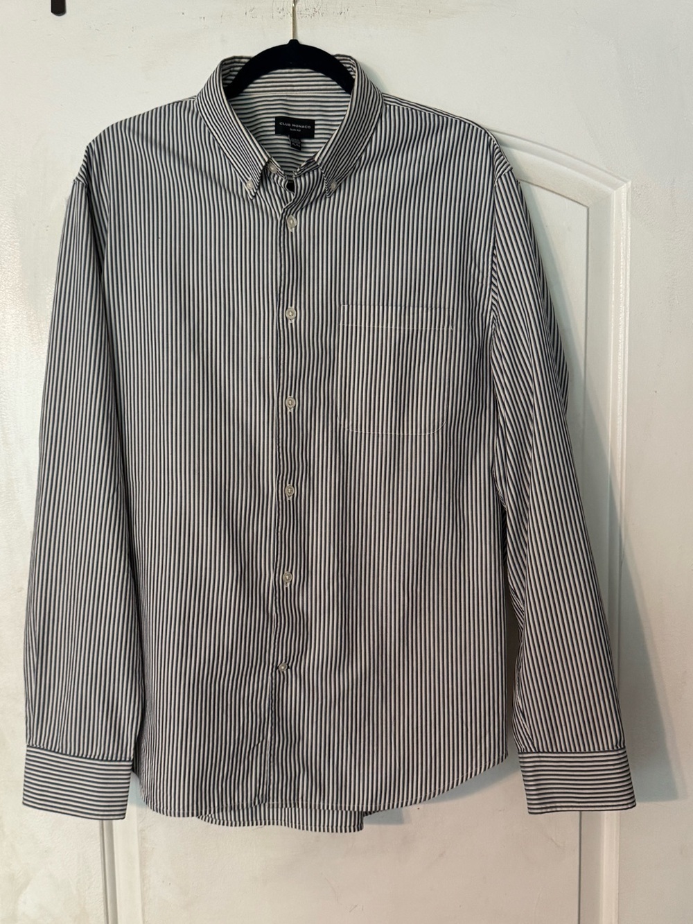 Club Monaco Slim Fit Blue White Striped Button Down Shirt Men’s XL